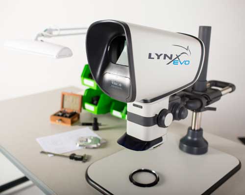 Lynx EVO stereo zoom microscope on single boom stand
