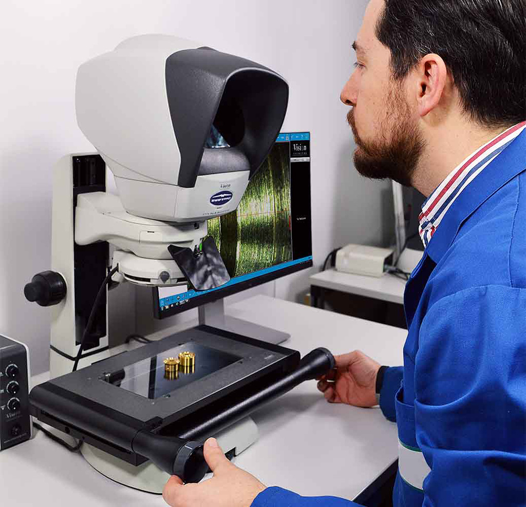 Male technician operating Swift PRO Duo